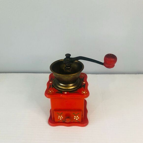 vintage hand painted grinder red with flowers folkart decor kitchen grandma - Picture 3 of 14